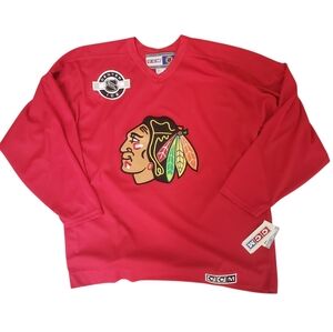 CCM Jersey Chicago Blackhawks Center Ice Hockey Red NHL Size XL NWT